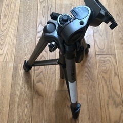 カメラ用小型４段三脚