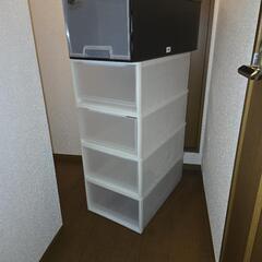 無印良品 衣装ケース4個＋ホームセンター 衣装ケース1個の画像