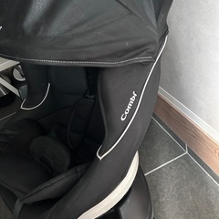 クルムーヴ ISOFIX エッグショックチャイルドシート 新生児 コンビの画像