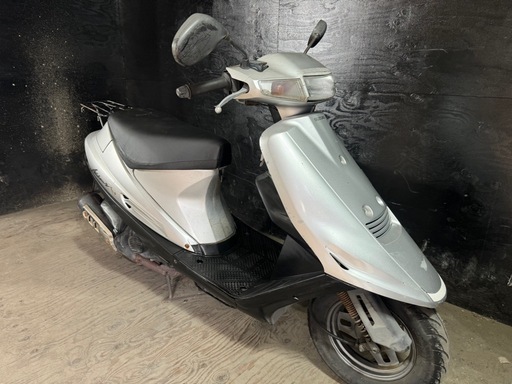 ★支払い総額5.8万円★ 関東圏内即日配送可能！人気のアドレスv100！ メンテナンスも簡単♪ 楽々サイドスタンド付き！通勤、通学などに♪