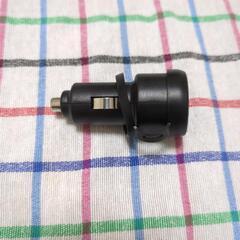 USB　車載充電器　シガーソケット