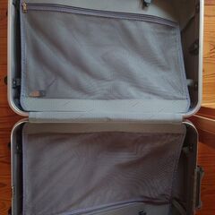 スーツケースの画像