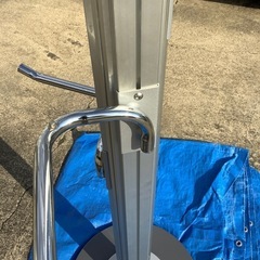 またまたまた値下げ❗️美品‼️かなりしっかりしたオシャレな回転式ハンガーラック‼️の画像