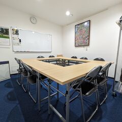 教室運営にぴったり！最大10人の会議室をお貸しします。定期利用などに柔軟にご対応の画像