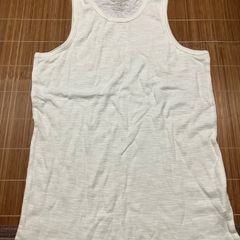 しまむら　タンクトップ メンズ 白