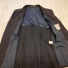INED　スーツの画像