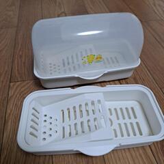 哺乳瓶　電子レンジで消毒ケース　