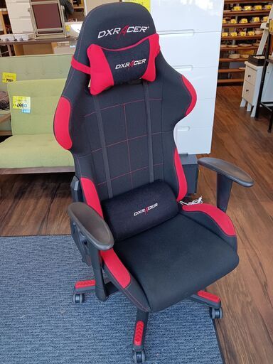 DXRACER　ゲーミングチェア　リクライニング　座面高調整可　ブラック　レッド　黒　赤　サイズ（約）幅65×奥55×高120　　■近隣配送無料 買取GO‼　栄和店