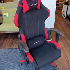 DXRACER　ゲーミングチェア　リクライニング　座面高調整可　ブラック　レッド　黒　赤　サイズ（約）幅65×奥55×高120　　■近隣配送無料 買取GO‼　栄和店