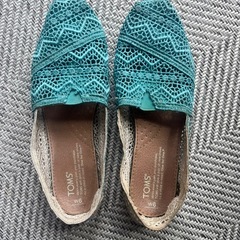 TOMS トムススリッポン　23cm