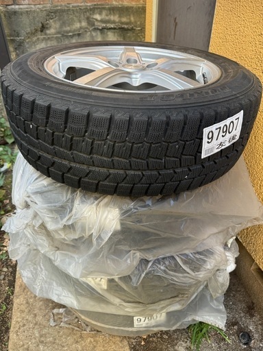 ダンロップ(DUNLOP) スタッドレスタイヤ 4本セット 215/60R17 96Q WINTER MAXX 02 氷上性能とロング