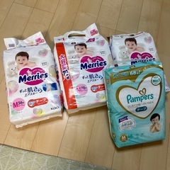メリーズ　パンパース　オムツ　Mサイズ