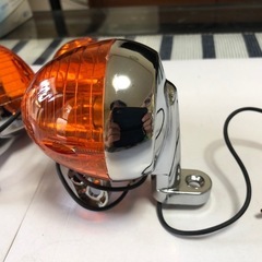 バイクウインカー　メッキ金属製四つの画像
