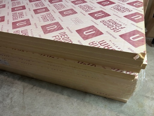 美品　ネオマフォーム　1820×910×45 　14枚 美品 ネオマフォーム 1820×910×45 14枚