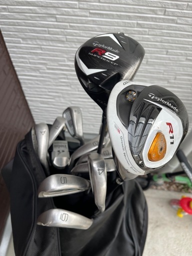 ゴルフバックセット　ドライバー　アイアン　パター　　テーラーメイドドライバーのみ