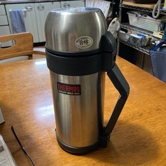 ステンレスボトル　1.25L