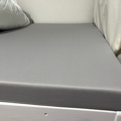 三つ折りマットレスの画像