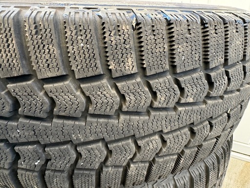 JEEPパトリオット 純正ホイール4本スタッドレス