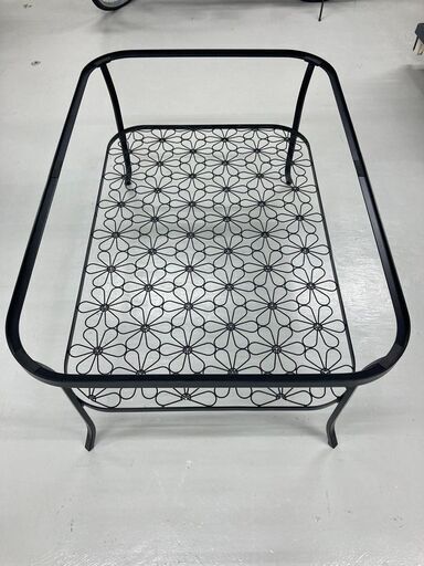 【IKEA】ローテーブル KLINGSBO 強化ガラス ブラック フラワー