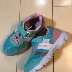 子供用スニーカー18.0cm新古品