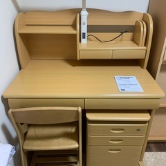 学習机譲ります。