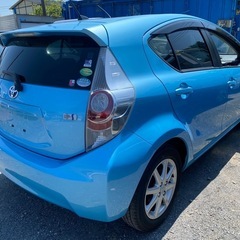 コミコミ46万円、アクア、ハイブリッド車、61,300km, 車検2年付き、下取り可能の画像