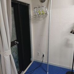 8/15 13時迄の引取り限定！ 募集中／物干し竿 無料 ２ｍの画像