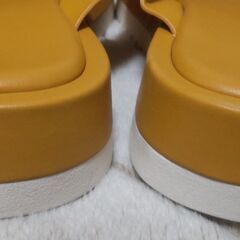 【まだ受付中】GU ジーユー 革調サンダル 厚底 合成皮革 茶 レディースサイズL 早い者勝ちです✨✨の画像