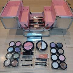 化粧品 付きメイクボックス　断然お得　まるで 女優の画像