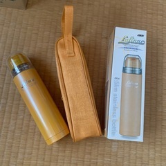 水筒　ケース付き　保冷