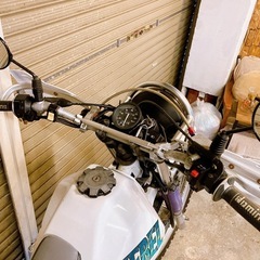 スズキ　ジェベル200 配送可能　支払いは現金or振り込みも可能の画像