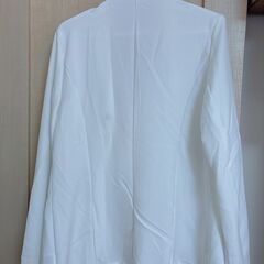 【新品・未使用】ジャケット　白　薄手の画像