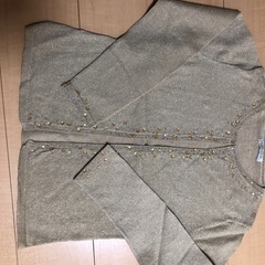 ラメ入りカーディガンの画像