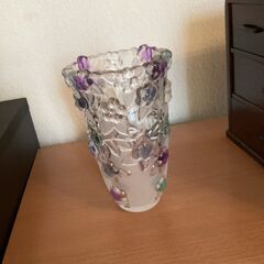 ガラス花瓶　アジサイ柄
