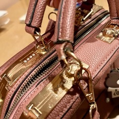 小さめショルダーバッグ　ピンク　合成皮の画像