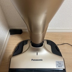 【引き取り決定につき問い合わせ不可】充電式掃除機　Panasonic ハンディ　　　の画像