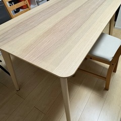 IKEA ダイニングテーブル　セットの画像