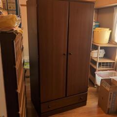 洋服ダンスの画像