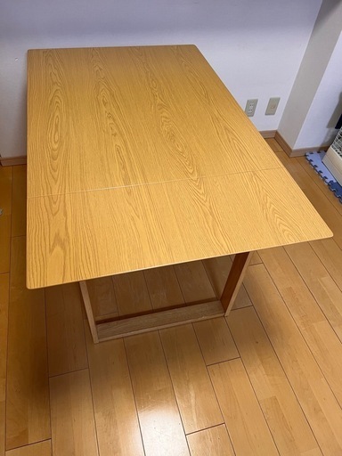ニトリ伸長式ダイニングテーブル　ロピア2LBR