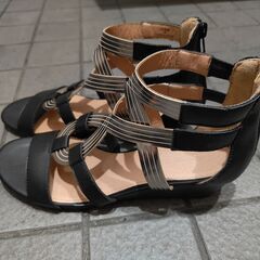 おしゃれサンダル　数回使用のみ！の画像