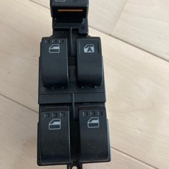 ダイハツ　パワーウィンドウスイッチ　中古