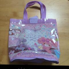 サンリオ　ボンボンリボンプールバッグの画像