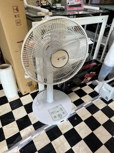 【リサイクルサービス八光】2014年製　ヤマダ電機オリジナル　リビング扇風機　YFA-R70B