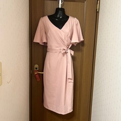 ピンク　ドレス　の画像