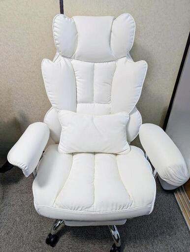 商談済【ゲーミングチェア】美品★ホワイト　2024年購入