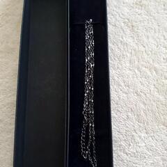 披露宴等。ネクタイ&スカーフリングネックレスの画像