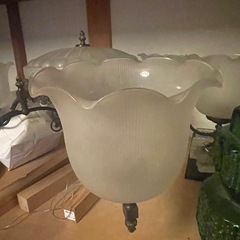 洋館　古いシャンデリア　アンティーク　大正　昭和　電笠　　ライトの画像