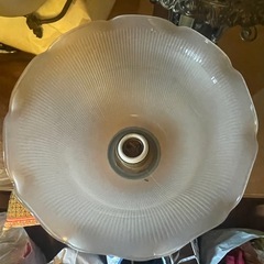 洋館　古いシャンデリア　アンティーク　大正　昭和　電笠　　ライトの画像