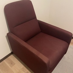 IKEAの1人用ソファ