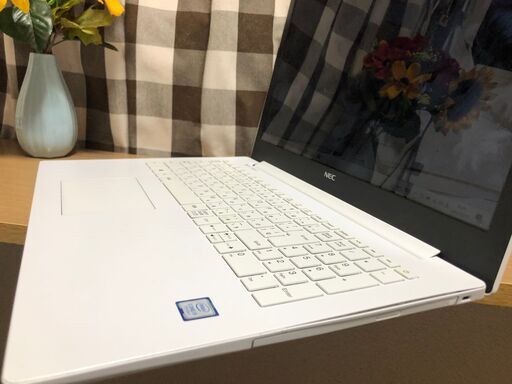 ?安心ＮＥＣ！特Ａ美品・高速新品SSD256GB・超速i7第8・Webｶﾒﾗ内蔵・Win11・お洒落ホワイト・NEC/Office20